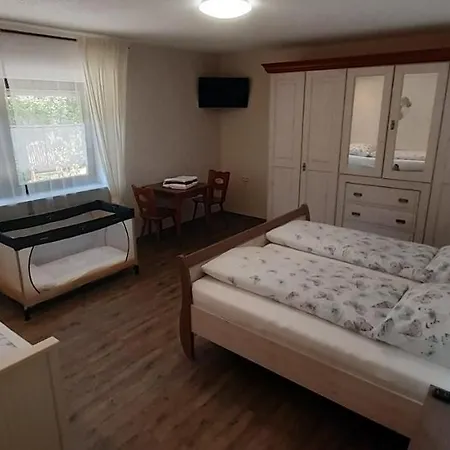 Gaestehaus Gerhardt Kwatera prywatna Schweigen-Rechtenbach