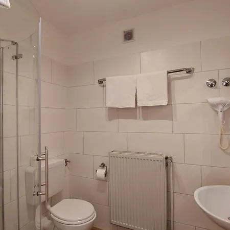 Homestay Gastehaus Gerhardt Schweigen-Rechtenbach