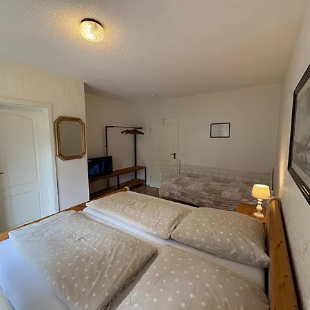 Rum i privatbostad Gaestehaus Gerhardt *