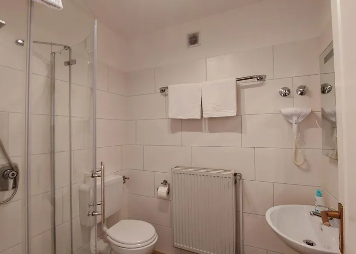 Pansiyon Gaestehaus Gerhardt Schweigen-Rechtenbach